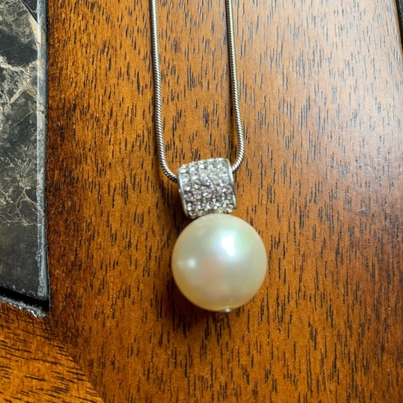 Necklace - Picture 2 of 3